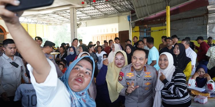 Kapolda Riau Irjen. Herry Temui Warga Panipahan Pasca Kerusuhan