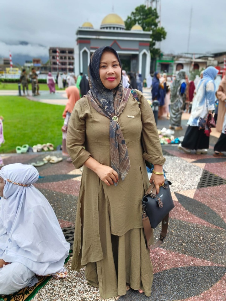 Ibu Suci Santi, koordinator para korban penipuan Toko Mas Bagindo Romi.