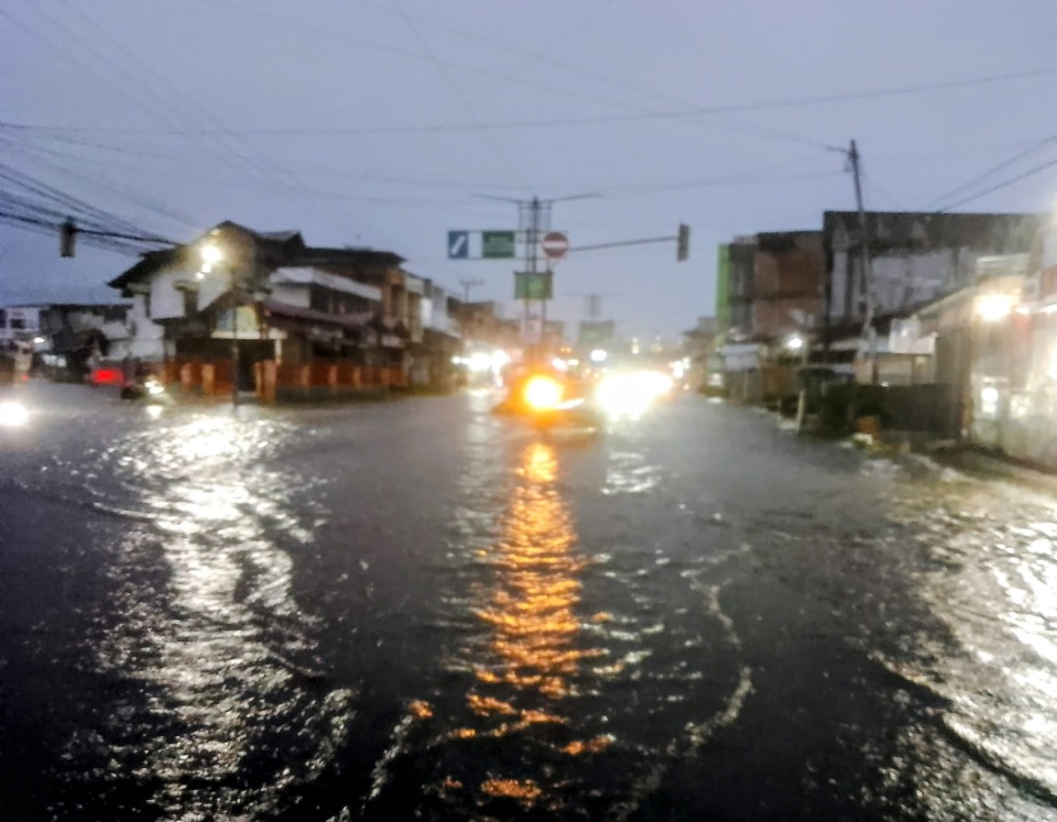 Jln A.Yani SP Lampu Merah Perapat Hulu Desa Pulo Latong, Kecamatan Babussalam, Aceh Tenggara.