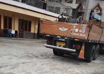 Mobil yang diduga dipinjam pakai.
