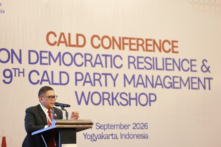 Sekjen PDIP Hasto Kristiyanto dalam pembukaan CALD Conference on Democratic Resilience in Southeast and East Asia sekaligus 9th CALD Party Management Workshop di Karaton Ballroom, Hotel Royal Ambarrukmo, Yogyakarta.