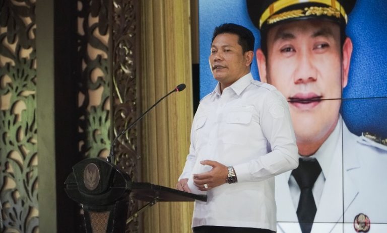 Bupati Sidoarjo Haji Subandi, saat menyampaikan pesan pada pembukaan Kompetisi Inovasi Sidoarjo (KISI) 2026 di Pendopo Delta Wibawa.