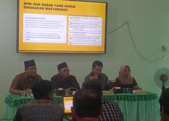 Wakil Ketua DPRD Gresik, Wongso Negoro saat monev percepatan SPM di Kantor Kecamatan Benjeng. Jumat (18/9/2026).