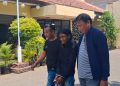 Tersangka Bohep, saat diamankan petugas Polsek Taman.