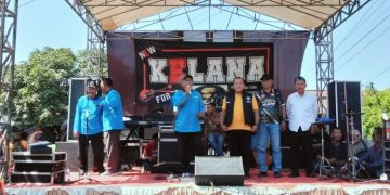Kades Jati Alun-Alun Abdul Manaf, saat foto bersama jajaran Forkopimka Prambon pada acara Polling PBB 2026.